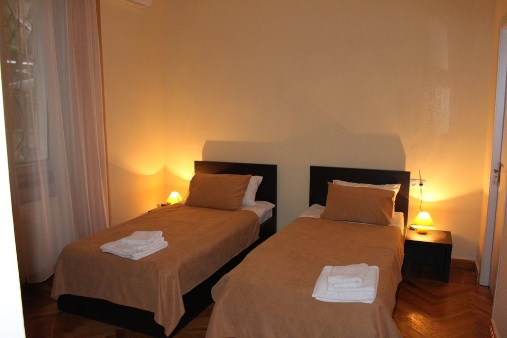 V Park Hotel Tbilisi Luaran gambar