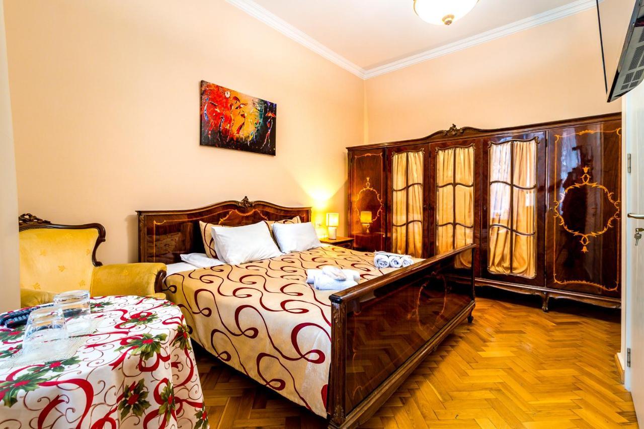 V Park Hotel Tbilisi Luaran gambar