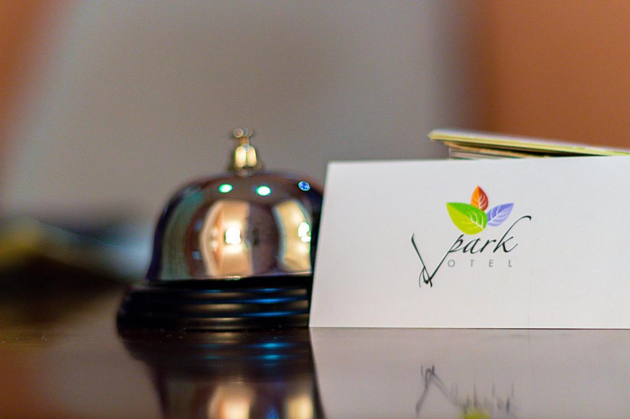 V Park Hotel Tbilisi Luaran gambar